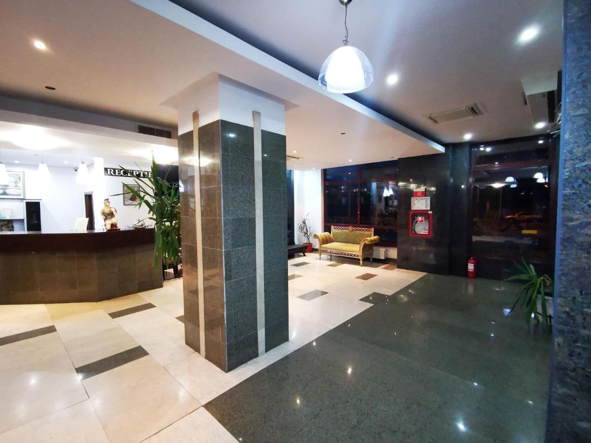 Hotel Severus Zalău Exterior foto